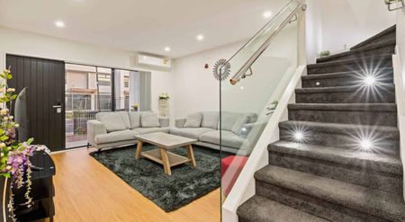 Magnificence on Moho - Photo 3