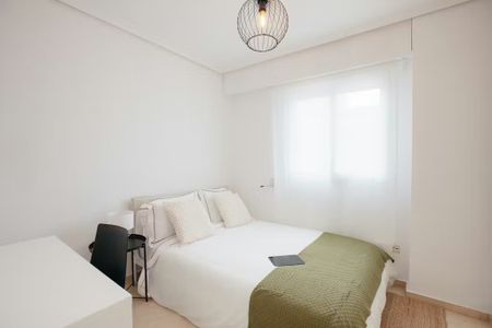 Calle Jesús, Valencia, Valencian Community 46007 - Photo 3