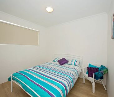 Low maintenance, furnished beauty for 6 months! - Photo 6