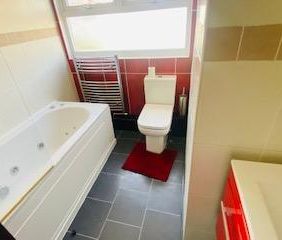 3 bedroom property to rent - Photo 2