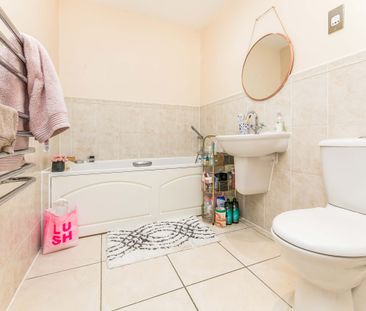 2 bedroom apartment to rent Rotary Way, Colchester, CO3 - Photo 6