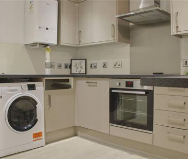 5 bedroom apartment to rent - Photo 4