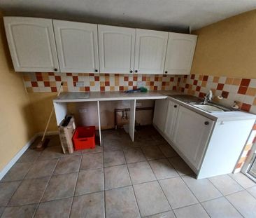 4 bedroom detached house to rent - Photo 3