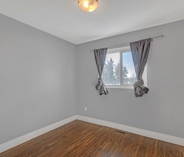 For Lease - 37 Banner Crescent, Ajax, Ontario - Photo 2