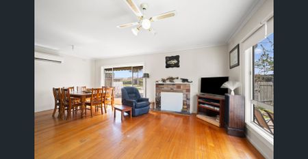 4 BEDROOM HOME NEXT TO GV HEALTH! - Photo 3