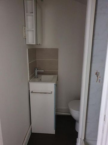 Location Appartement 1 pièce 12m² POITIERS 86000 - Photo 5