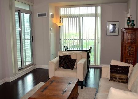 For Lease - 8 Park Road Unit# 3702, Toronto, Ontario - Photo 2