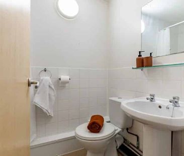 Ensuite - Photo 5