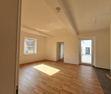 Erstbezug nach Sanierung - Schicke 3- Zimmerwohnung mit Balkon zu v... - Photo 6