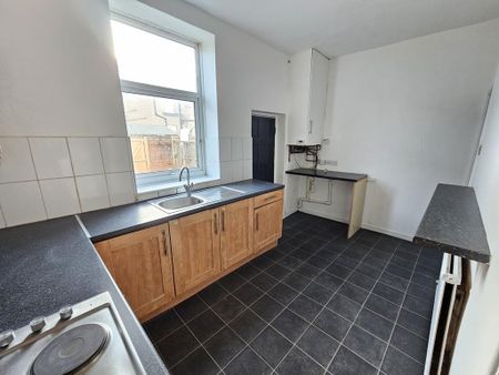 2 bedroom terraced house to rent - Photo 5
