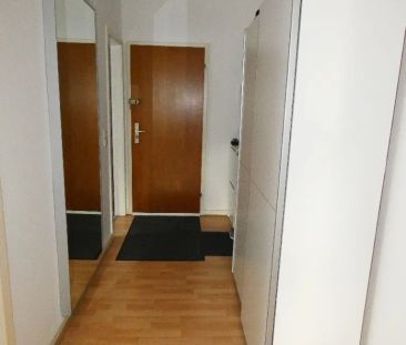 Gemütliche 2-Zimmer-Dachgeschoss-Wohnung mit Küchenzeile in ruhiger... - Photo 6