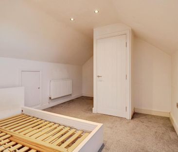 4 bedroom terraced house to rent - Photo 5