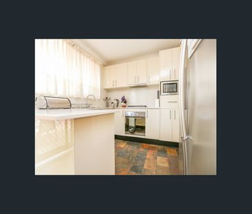 Modern Villa in heart of Ingleburn - Photo 6