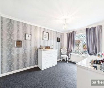 Kingsford Close, Woodley, Reading, Berkshire, RG5 - Photo 5