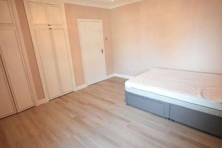 Buckingham Mansions, Bath Road, BH1 - Photo 4