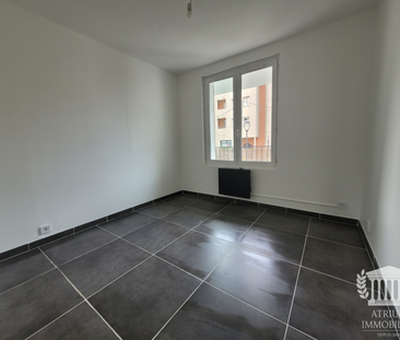 À Nîmes (30), appartement T3 avec balcon à louer - Photo 4