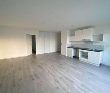 Location Appartement 3 pièces 71m² THOUARE SUR LOIRE 44470 - Photo 1