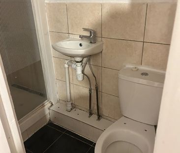 Studio Flat, Dobbin Close, HA3 - Photo 5