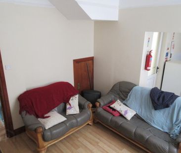 5 Bedroom House, 29 Agincourt Avenue, Queens Quarter, Belfast, BT7 1QA - Photo 1