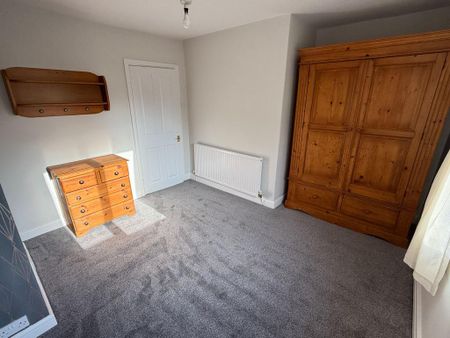 2 bedroom terraced house to rent - Photo 4