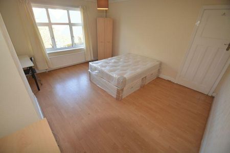 3 bedroom house to rent - Photo 2