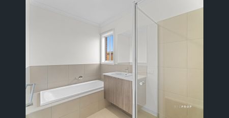 28 Oski Street, Wyndham Vale, Vic 3024 - Photo 3