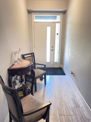 For Lease - 2056 Meadowgate Boulevard, London South, Ontario - Photo 2