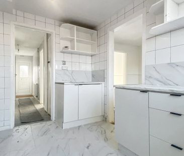 3 bedroom house to rent - Photo 3