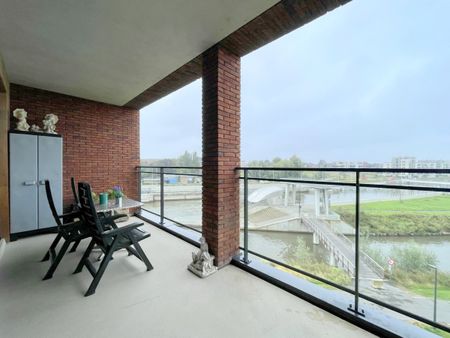 Ruim appartement te huur in Harelbeke met zicht op de Leie! - Foto 4