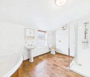 3 bedroom terraced house to rent - Photo 6