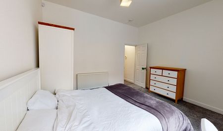 Fantastic 5 Bedroom House - Photo 4