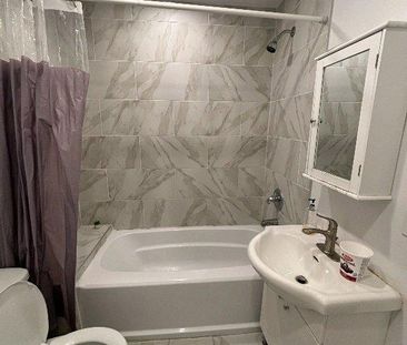 newly renovated 4 1/2 apartment for rent - ALL INCLUDED - Photo 4