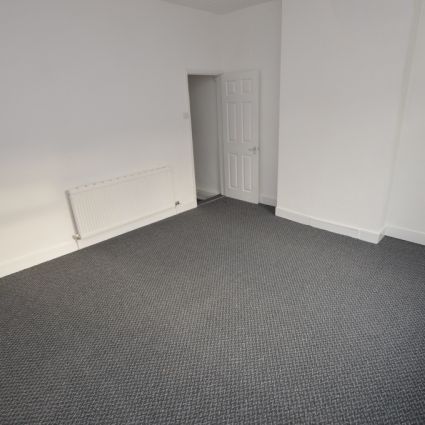 2 Bedroom Terraced House - Photo 1