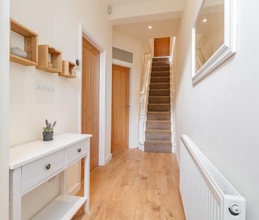 4 bedroom terraced house to rent - Photo 5