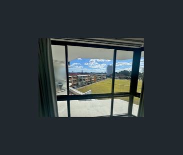 SURFERS PLAZA RESORT - Large one bedroom unit- Surfers CBD - Photo 5