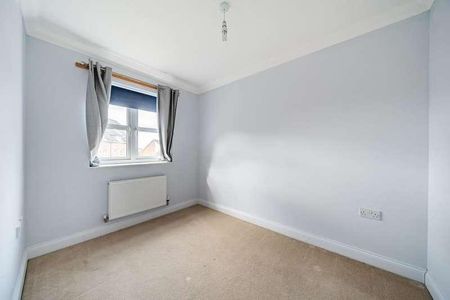Prothero Close, Aylesbury, HP21 - Photo 2