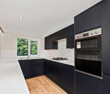 Warrington Road, Penketh, WA5 - Photo 3