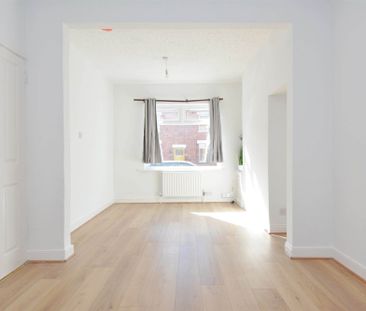 142 Greenville Road, off Grand Parade, BELFAST, BT5 5JY - Photo 5