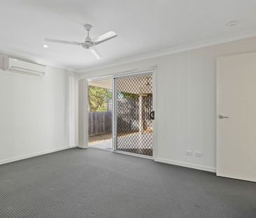 MODERN HOME WITH MEDIA ROOM IN QUIET CUL-DE-SAC - Photo 4