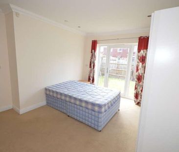 Ensbury Gardens, Ensbury Park, Bournemouth, BH10 - Photo 5