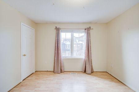 For Lease - 4991 Rathkeale Road Unit# 27, Mississauga, Ontario - Photo 5