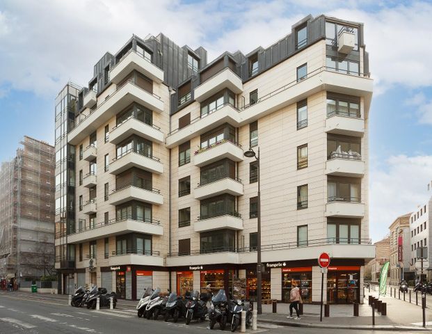 location Appartement T1 DE 30.15m² À PARIS - Photo 1