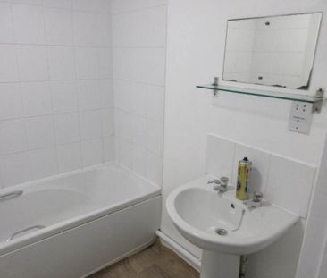 3 bedroom penthouse to rent - Photo 6