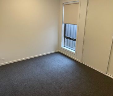 Beautiful Home in Eucalypt Estate Wollert - Photo 1