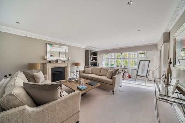 5 bedroom detached house to rent - Photo 1