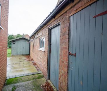 3 bedroom semi-detached house to rent - Photo 4