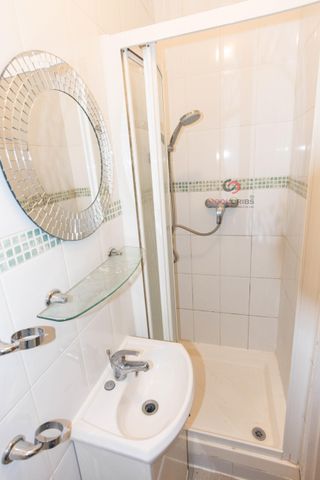 Linden Gardens, Notting Hill Gate, London, W2 - Photo 4