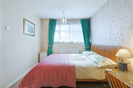 Putney Hill, London, SW15 6BE - Photo 3