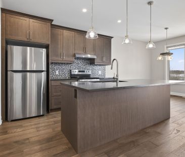 For Lease - 3951 Mitchell Crescent, Fort Erie, Ontario - Photo 6