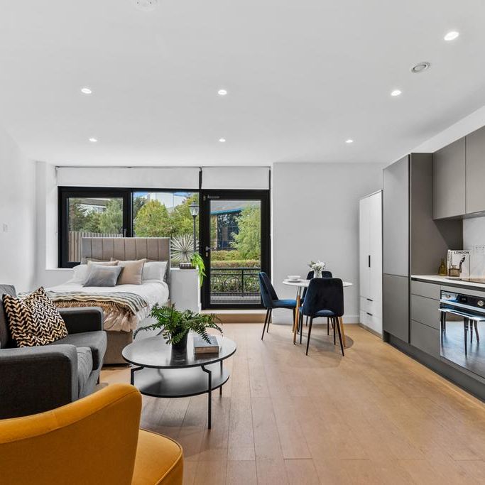 Studio to rent - Photo 1